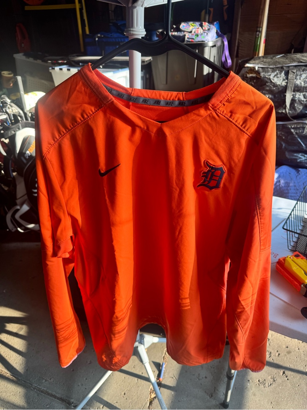 Nike Men’s Orange Detroit Tigers Long Sleeve Pullover
